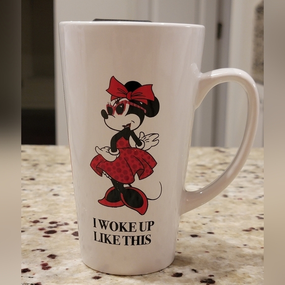 Disney Minnie Mouse Mug NEW - Picture 1 of 5